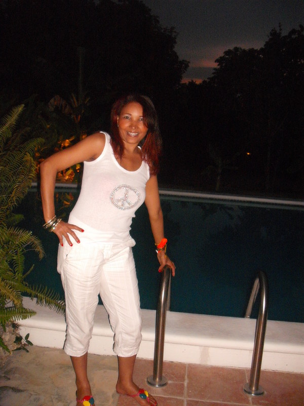 Date this pretty Dominican Republic girl Neris from Santiago DO9327