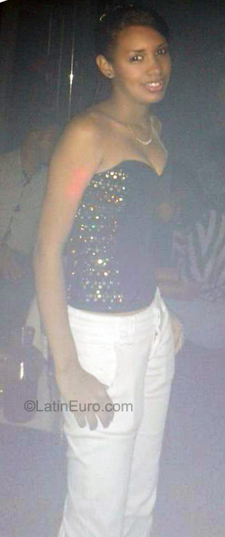 Date this fun Dominican Republic girl Pamela from Santo Domingo DO9387