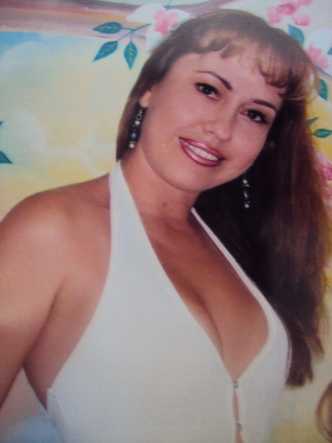 Date this athletic Colombia girl Marthika from Cali CO8092