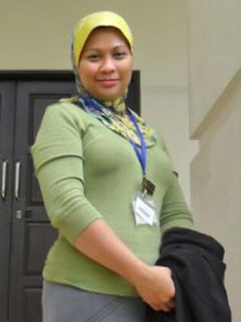 Date this georgeous Malaysia girl Halimatrazak from Selangor:Ampang MY48