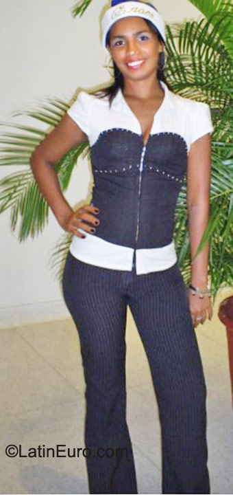 Date this gorgeous Colombia girl Grace from Barranquilla CO8150