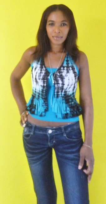 Date this hot Colombia girl Norely from Bogota CO8196