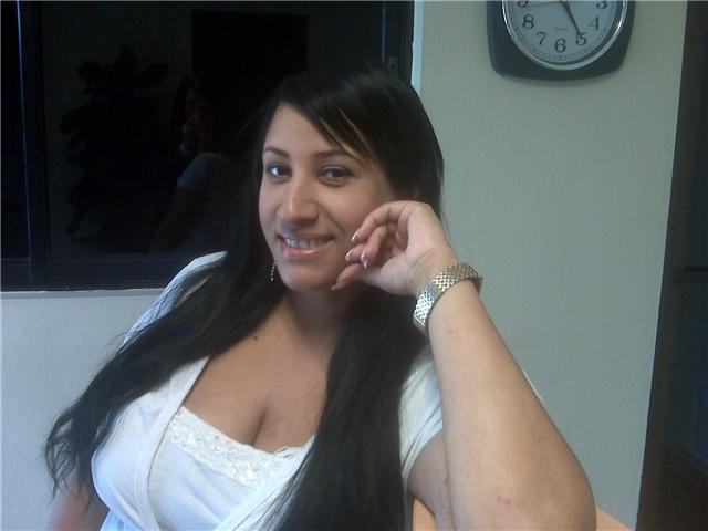 Date this sultry Dominican Republic girl Flor Aurelys from Santiago DO9537