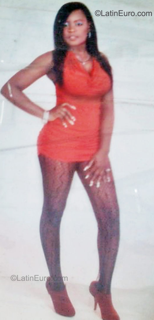 Date this cute Dominican Republic girl Krissbelle from La Romana DO9552