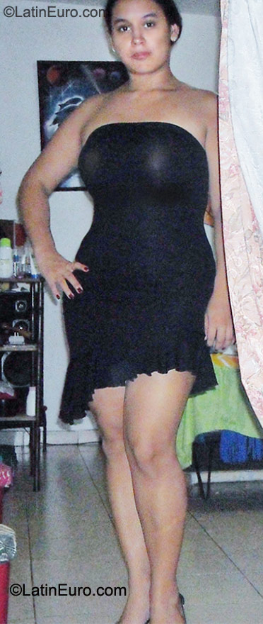 Date this good-looking Colombia girl Sandra from Palmira CO8249