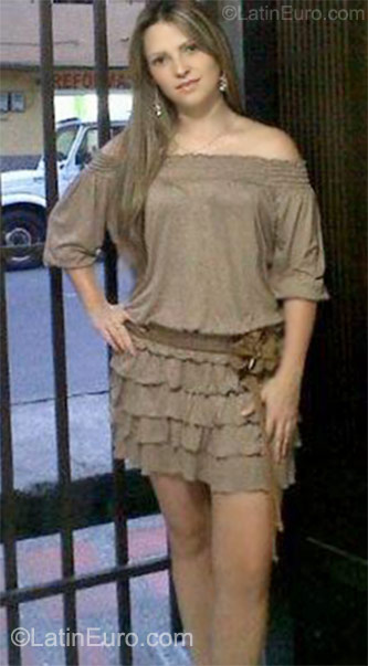 Date this pretty Colombia girl Mary from Medellin CO8314