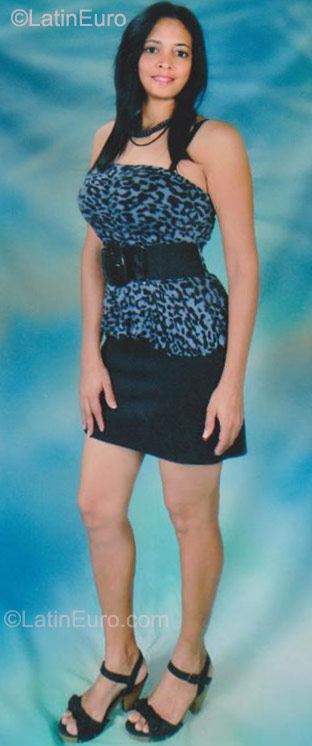 Date this georgeous Dominican Republic girl Jhohanny from Santo Domingo DO9633