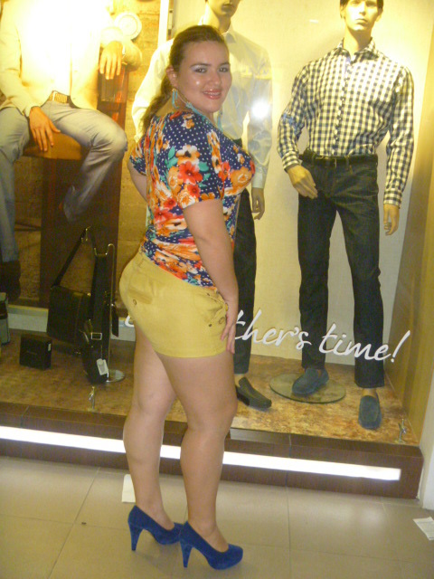 Date this beautiful Colombia girl Nenita from Colombia CO8323