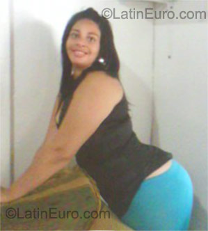 Date this cute Dominican Republic girl Yunny from La Romana DO9634
