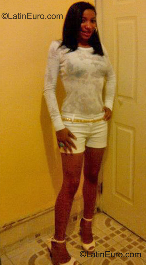 Date this exotic Dominican Republic girl Snaylin from Puerto Plata DO9828