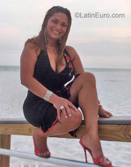 Date this pretty Luxembourg girl Luz from Luxembourg LU8