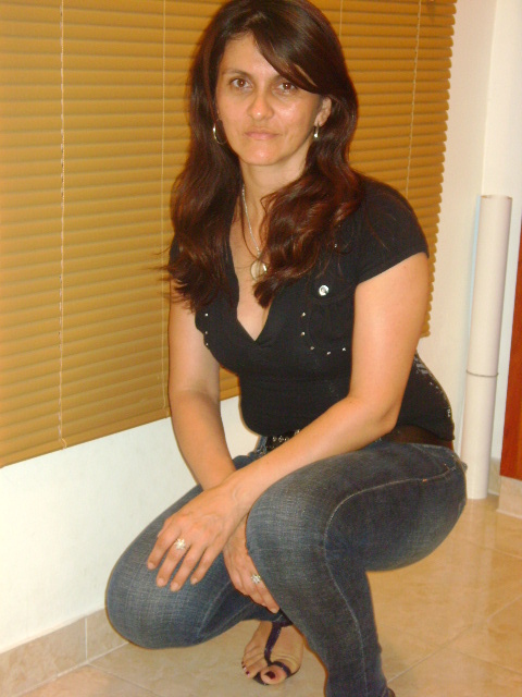 Date this tall Colombia girl Amparo from Pereira CO8440
