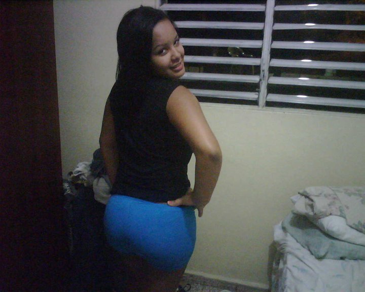 Date this sensual Dominican Republic girl Estefany from Santo Domingo DO9782