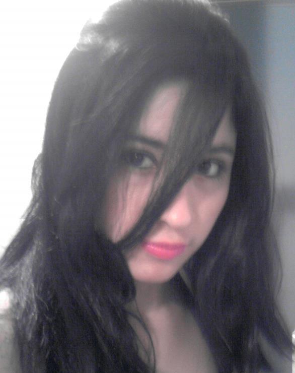 Date this young Colombia girl Nohora from Medellin CO8517