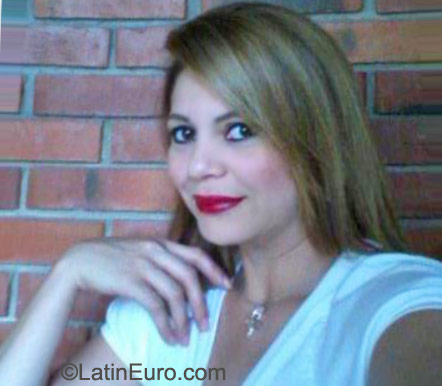 Date this tall Colombia girl Diana isabel from Bucaramanga CO8533