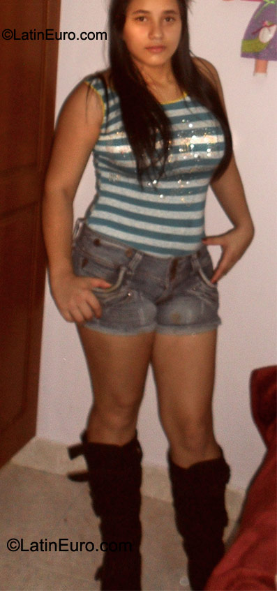 Date this fun Colombia girl Enilien from Medellin CO8612