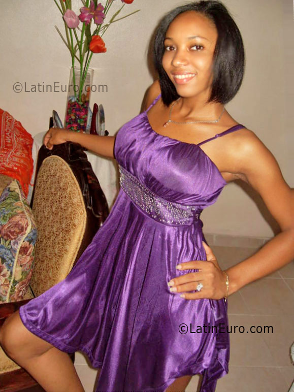 Date this delightful Dominican Republic girl Yinet espinal from Santo Domingo DO9868