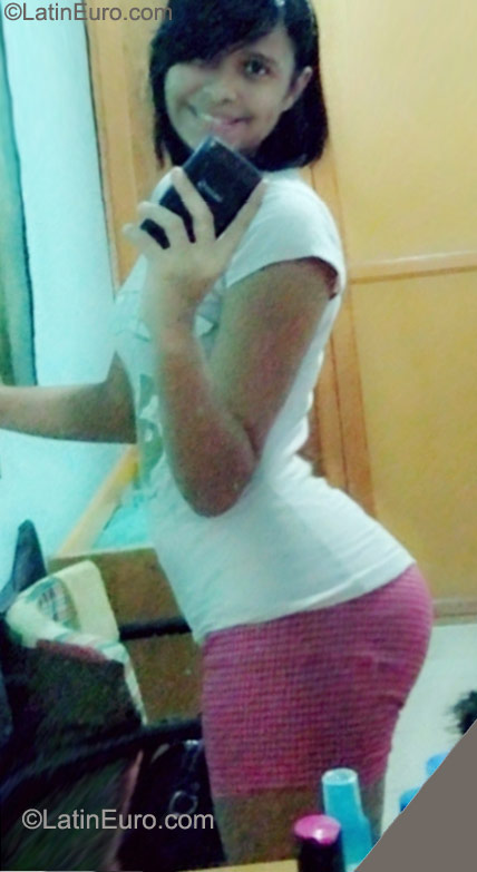 Date this young Dominican Republic girl Miranda28 from Puerto Plata DO9883