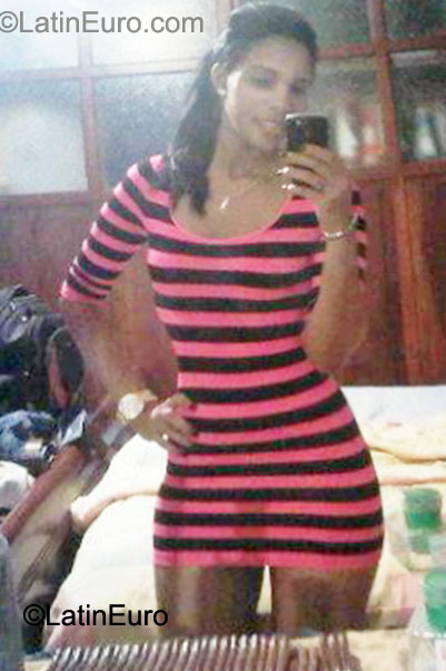 Date this delightful Dominican Republic girl Marlenne from Santo Domingo DO9884