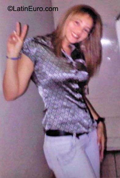 Date this exotic Colombia girl Diana Isabel from Bucaramanga CO8661