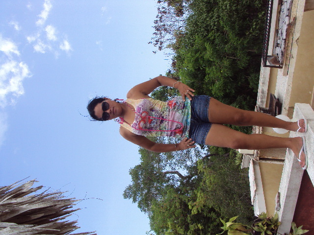 Date this happy Dominican Republic girl Cristal from La Romana DO9935