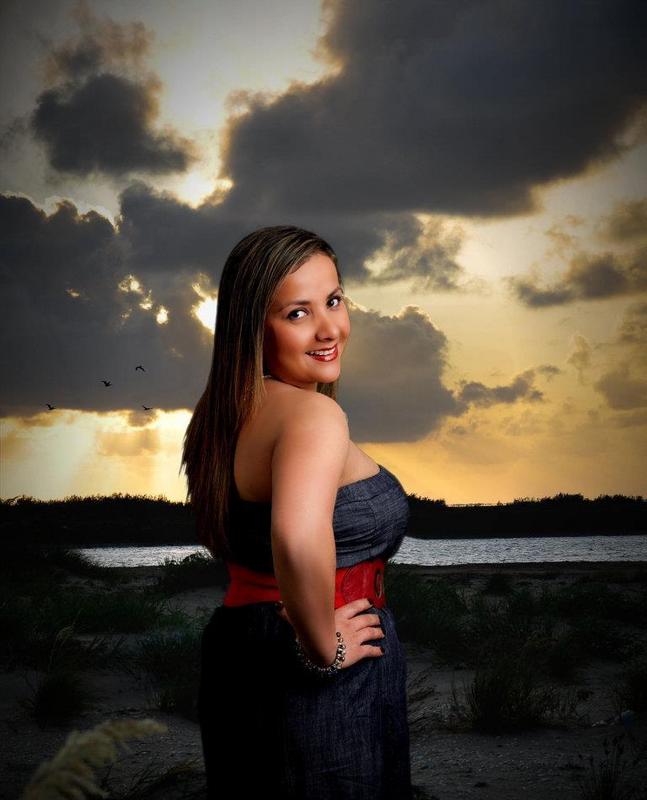 Date this stunning Burundi girl Sofia from Bogota CO8769