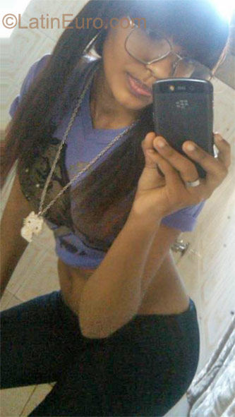 Date this voluptuous Dominican Republic girl Flordelis from Santo Domingo DO9975