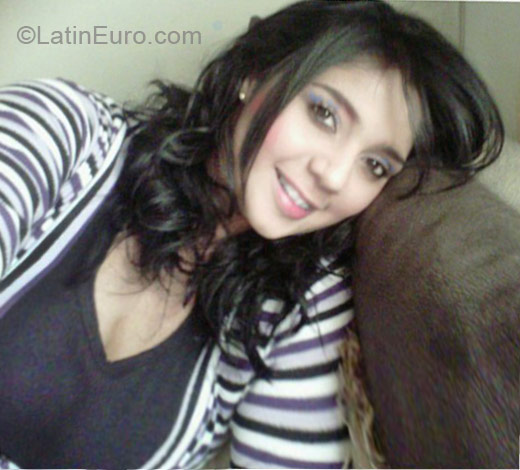 Date this sultry Colombia girl Nathalia from Medellin CO11214