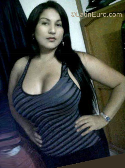 Date this happy Colombia girl Marcepp from Medellin CO8886