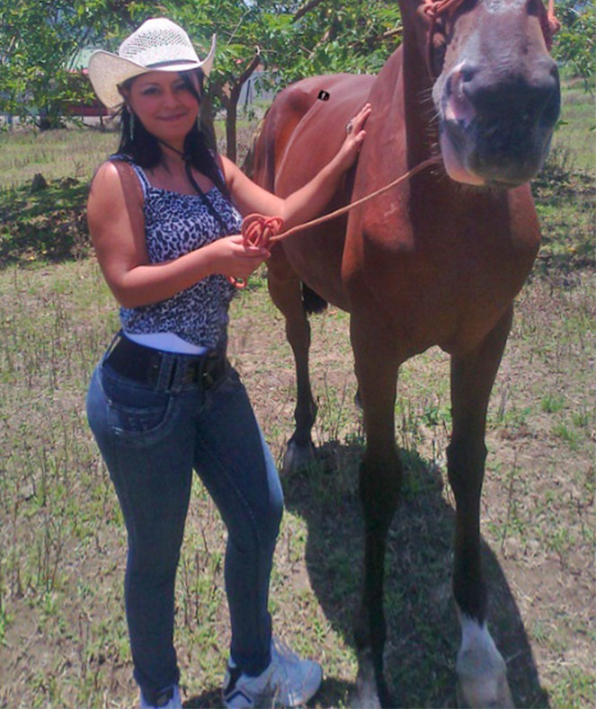 Date this attractive Costa Rica girl Gabyten from San Jose CR159