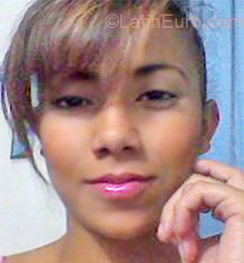 Date this nice looking Colombia girl Zulay from Medellin CO8962