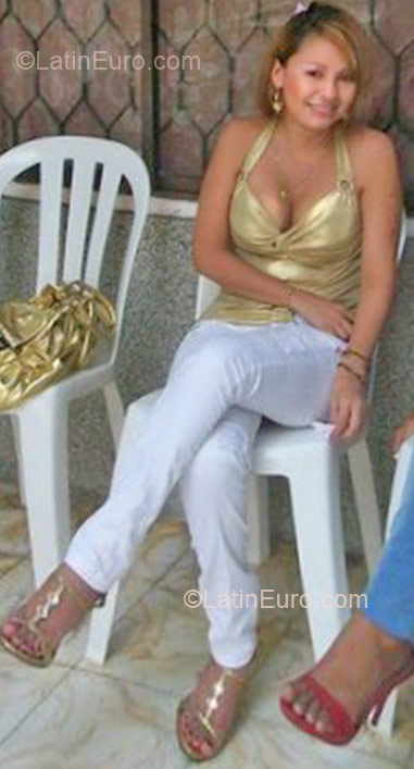 Date this hard body Colombia girl Alexandra from Barranquilla CO8994
