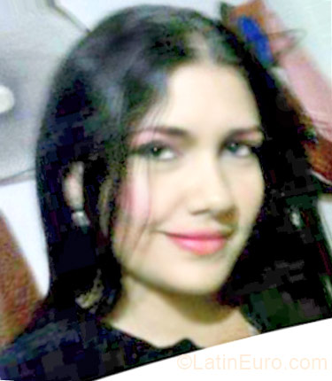 Date this beautiful Colombia girl Jenny from Florencia CO8996