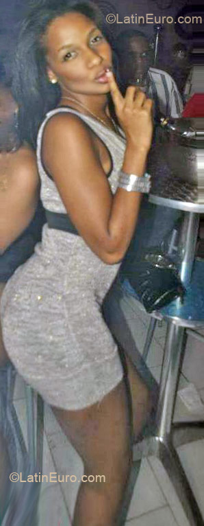 Date this good-looking Dominican Republic girl Pricila from Santo Domingo DO12210