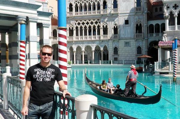 Date this attractive United States man Mike from Austin US12050