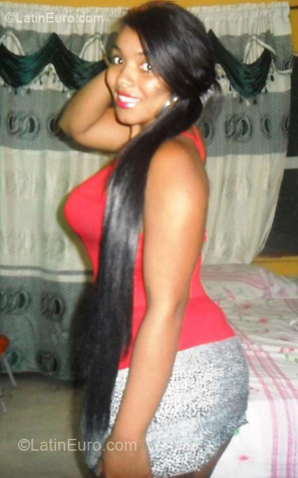Date this tall Colombia girl Anly from Cali CO9139