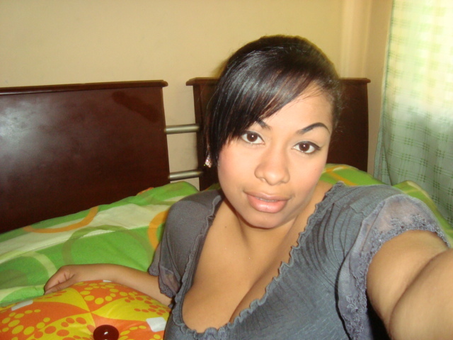 Date this georgeous Colombia girl Karari24 from Cali CO9069