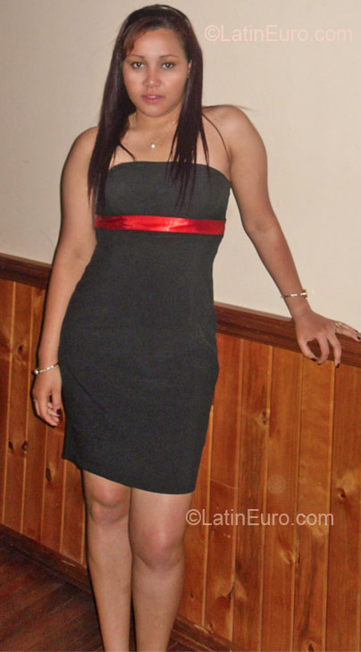 Date this good-looking Colombia girl Rocio from Cali CO9084