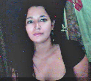 Date this foxy Honduras girl Claudia from Roatan HN539