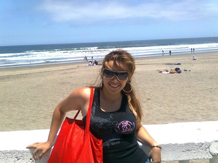 Date this beautiful Colombia girl Caro from Bogota CO9238