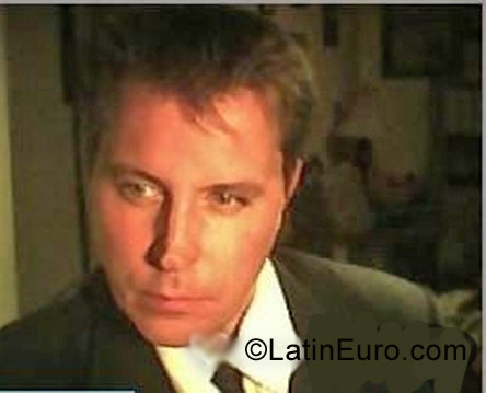 Date this sensual United States man Shaun from Chicago US12220