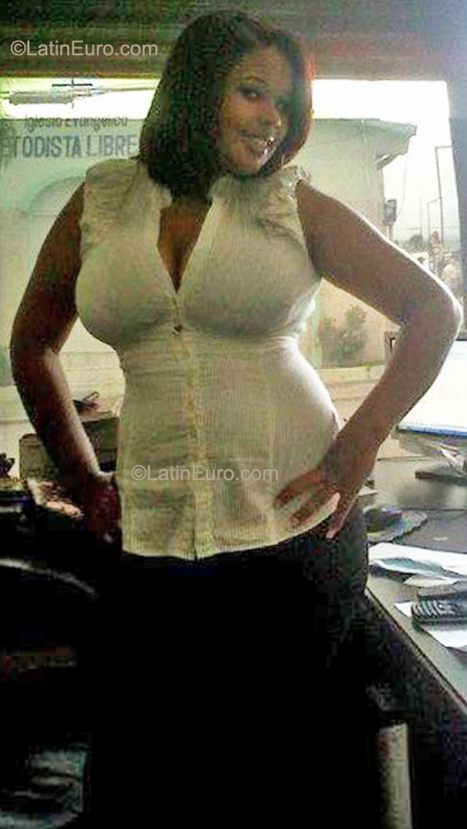Date this stunning Dominican Republic girl Jeraldin from Hermanas Mirabal DO10325