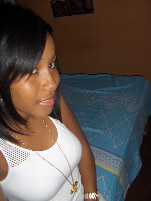 Date this hard body Dominican Republic girl Danerii from Santo Domingo DO10342
