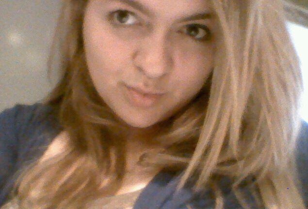Date this hot Colombia girl Viviana from Medellin CO9311
