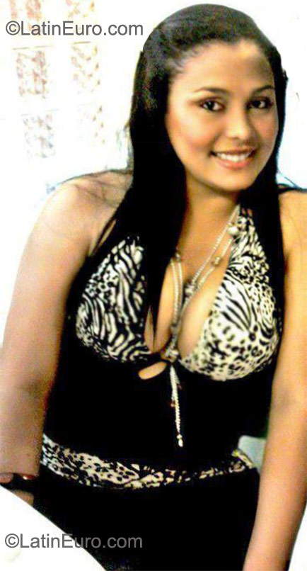Date this sensual Colombia girl Liliana from Barranquilla CO9350