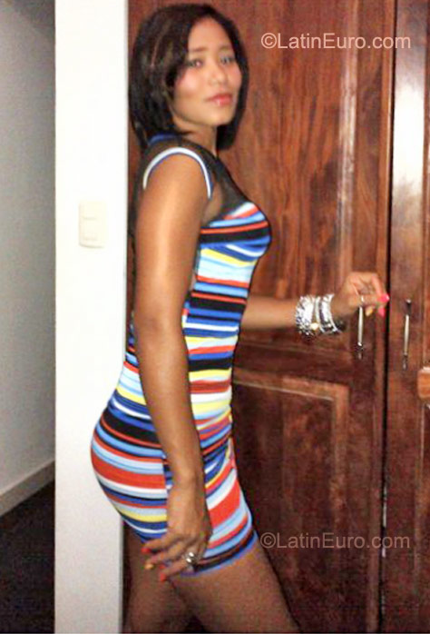 Date this lovely Dominican Republic girl Daniela from Puerto Plata DO10413