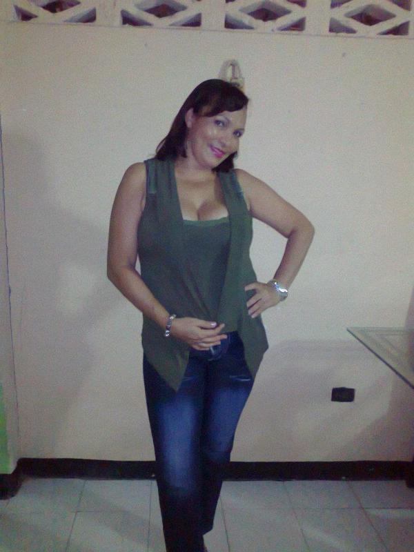 Date this tall Colombia girl Sonrisa from Cartagena CO9393