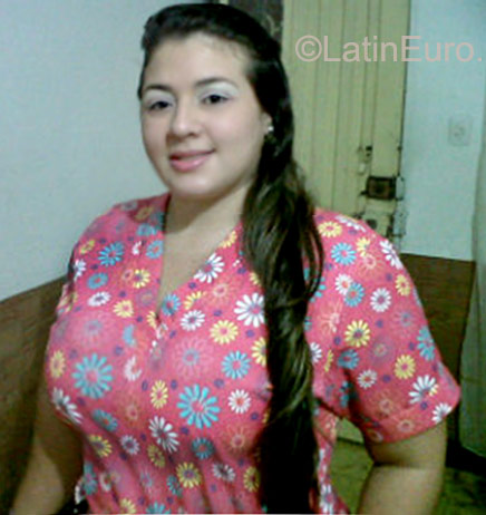 Date this good-looking Colombia girl Estefany from Cali CO9460