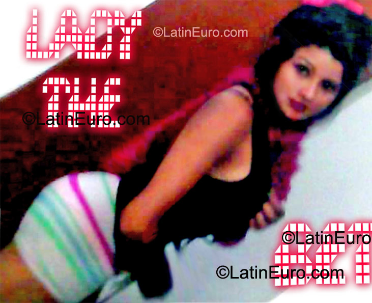 Date this lovely Colombia girl Lady from Medellin CO9478