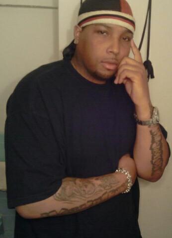 Date this good-looking United States man Divine from Jamaica US12376